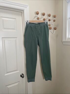 Lululemon - ABC Athletic Jogger Pants - Green - S